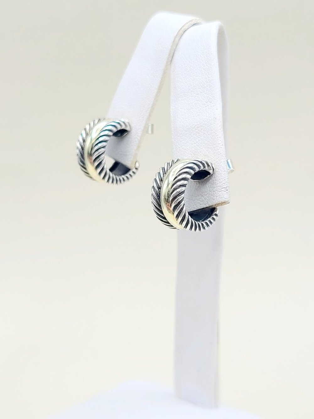 David Yurman Cable Classic Hoop Earrings w/ 14K Yellow Gold - RARE - Picture 6 of 8